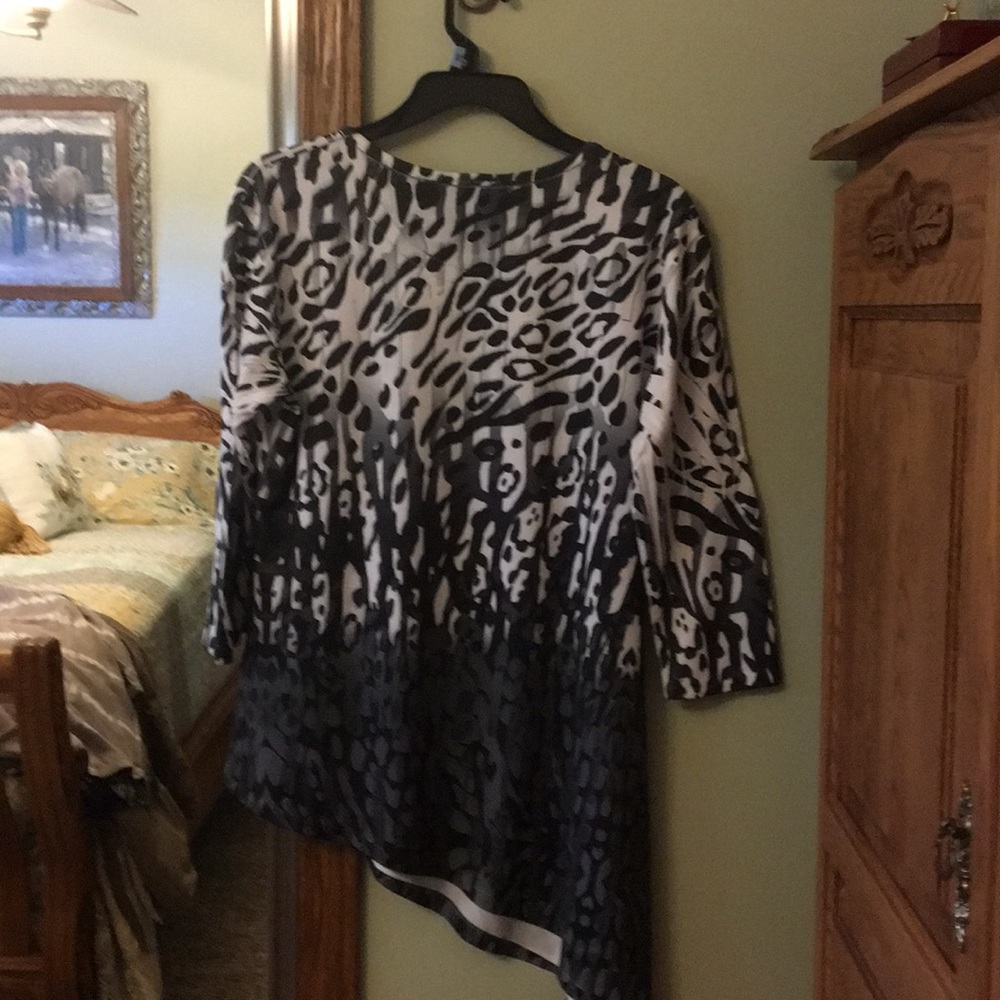 Fancy Top - Picture 2 of 3